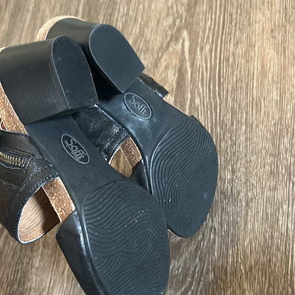 Sofft Sandals 7.5 black leather strap heels - Picture 6 of 8